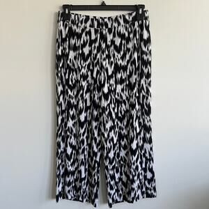 Chico's Travelers Pants Wide Leg Cropped Pull On Black White Chico's 1 8/10